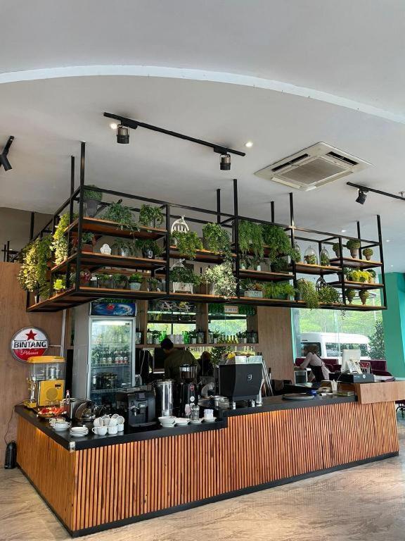 The Crew Hotel Kualanamu International Airport Medan Exterior foto